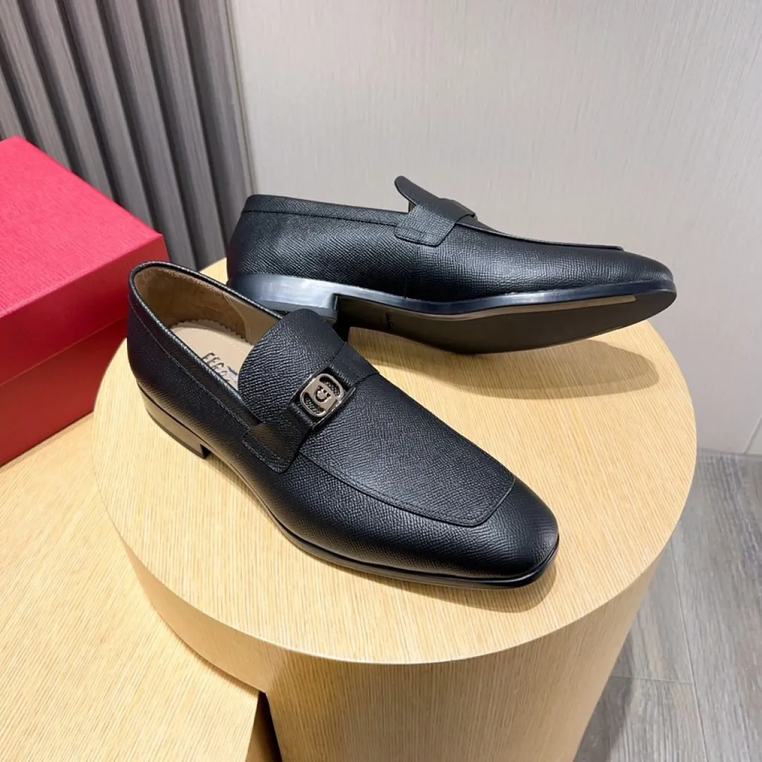 Factory P620💰🔥《Ferragamo》👏Latest•High-end top brand luxury~purchasing agent, top~quality. New fashionable business men's shoes🔜The uppers are made of original cashmere cowhide➕cowhide·lining, with fine workmanship. The original stylish and soft combination wear-resistant and non-slip outsole is light and comfortable on the feet. The real thing looks better in real life. Size: 38/44